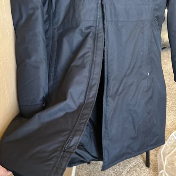 EUC The North Face Black Ski Jacket with Hood and Water-Resistant Shell XL - Picture 5 of 15